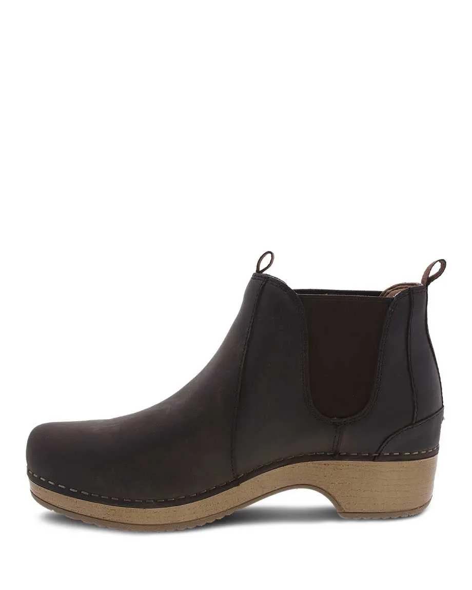 Women's Dansko Becka Color: Brown Oiled Pull Up